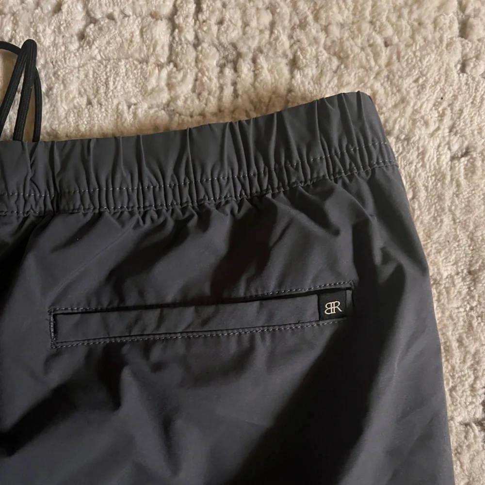 Banana Republic Charcoal Joggers - Picture 4 of 5